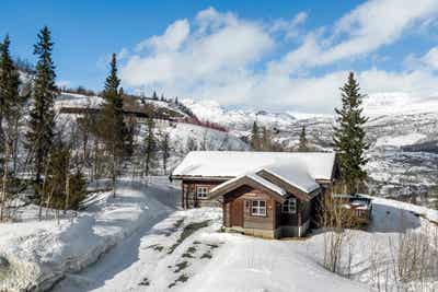 Hemsedal Skisenter – MIKKELBU – 7 soveværelser, 24 senge, 280m2 – Storhytter Hemsedal Skisenter