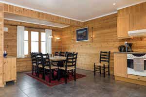 Hemsedal Skisenter – SKARSNUTEN 203 – 4 soveværelser, 10 senge, 119m2 – Skarsnuten